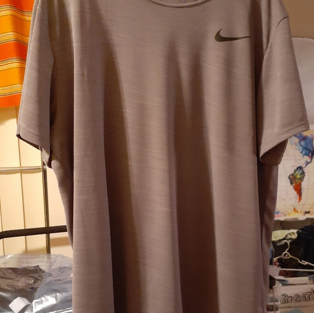 Top/Men's